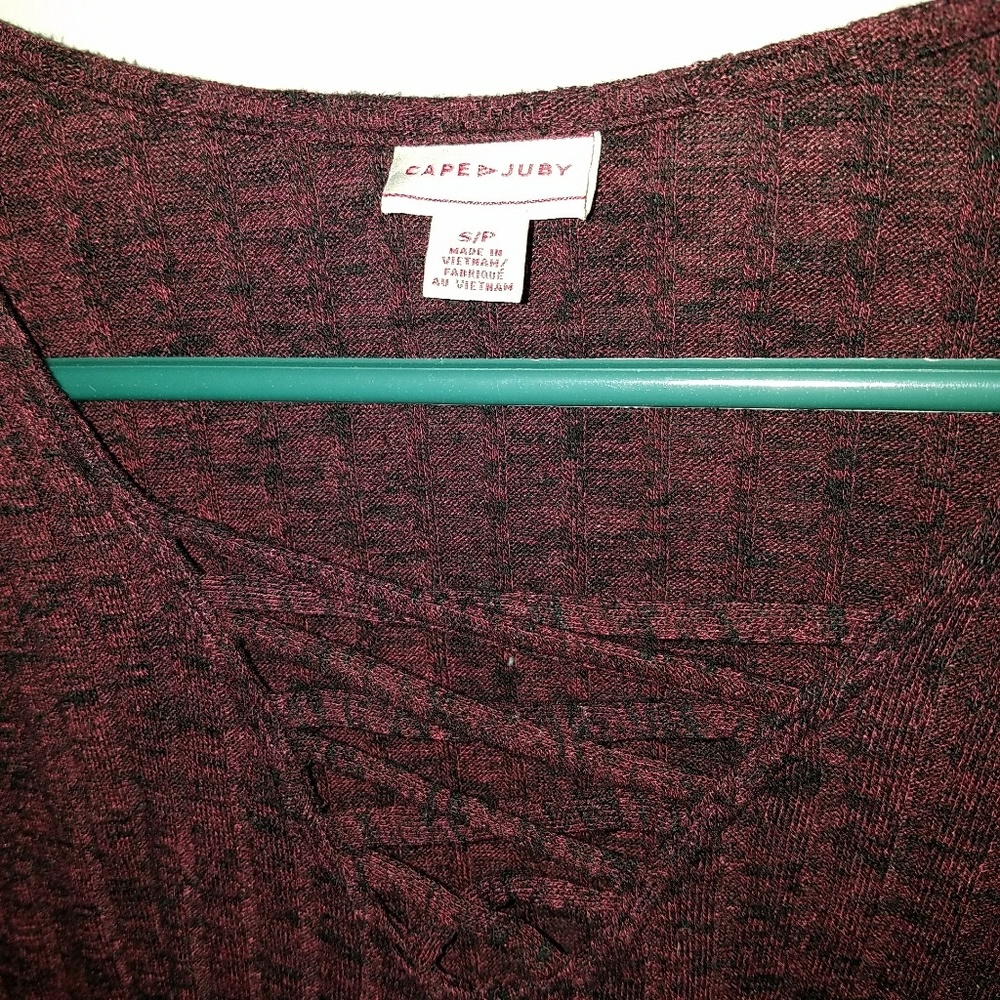 Cute Criss Cross Long Sleeved Top - Picture 3 of 3